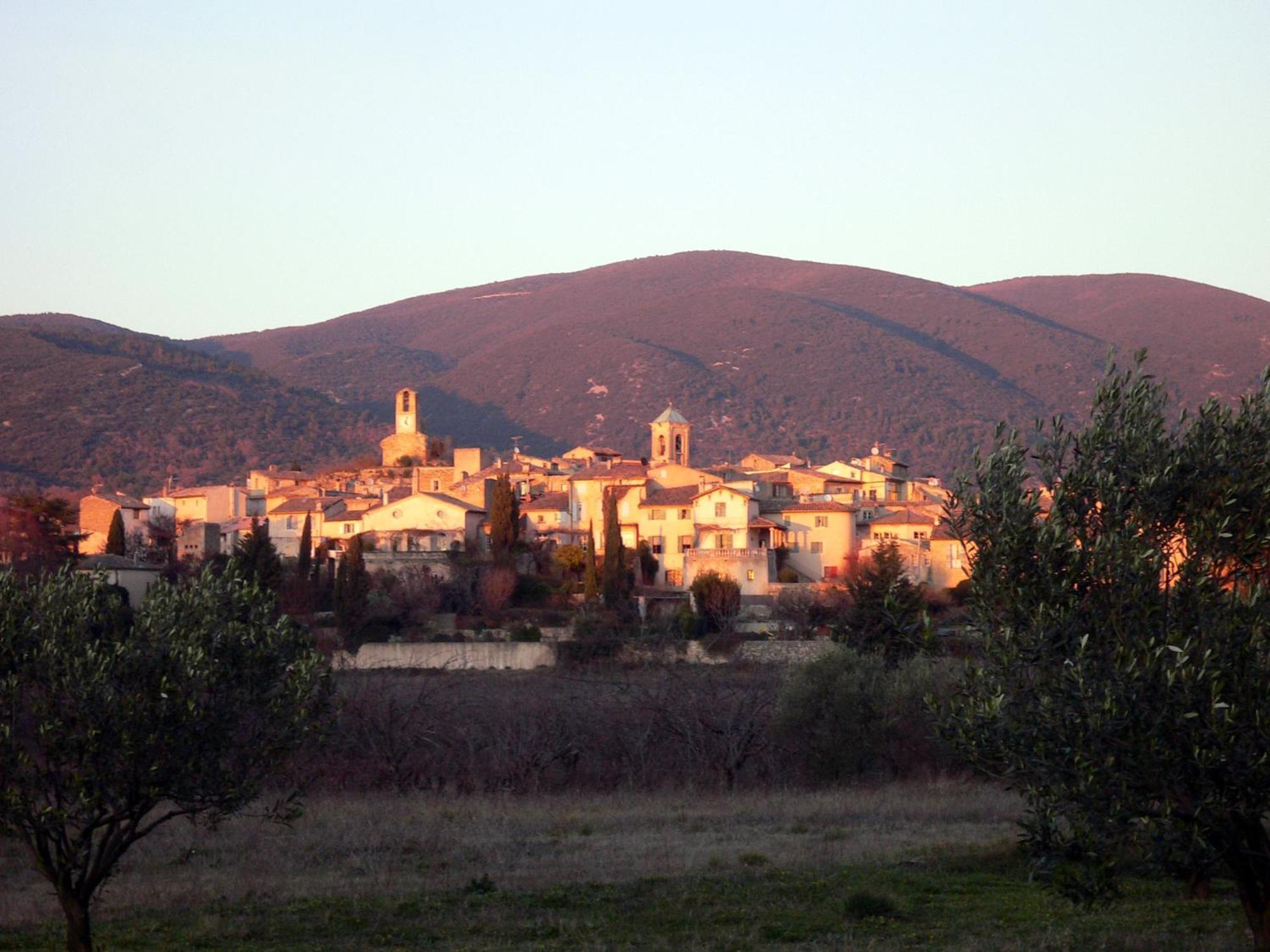 Les Terrasses - Gordes Guest House Eksteriør bilde