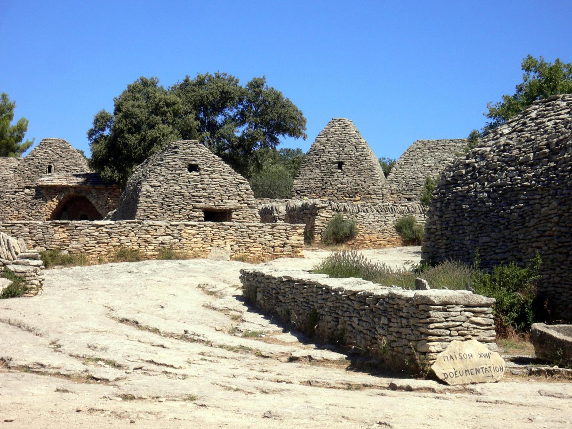 Les Terrasses - Gordes Guest House Eksteriør bilde